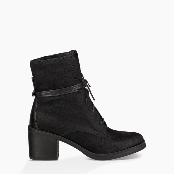 UGG® Oriana Exotic Fashion Boots for
Women | UGG® - Picture 1 of 6